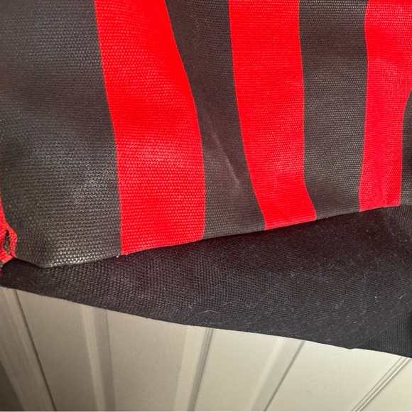 Pre-owned Victoria Secret Weekender Tote Bag XL Red & Black Striped. Large bag - Picture 16 of 16